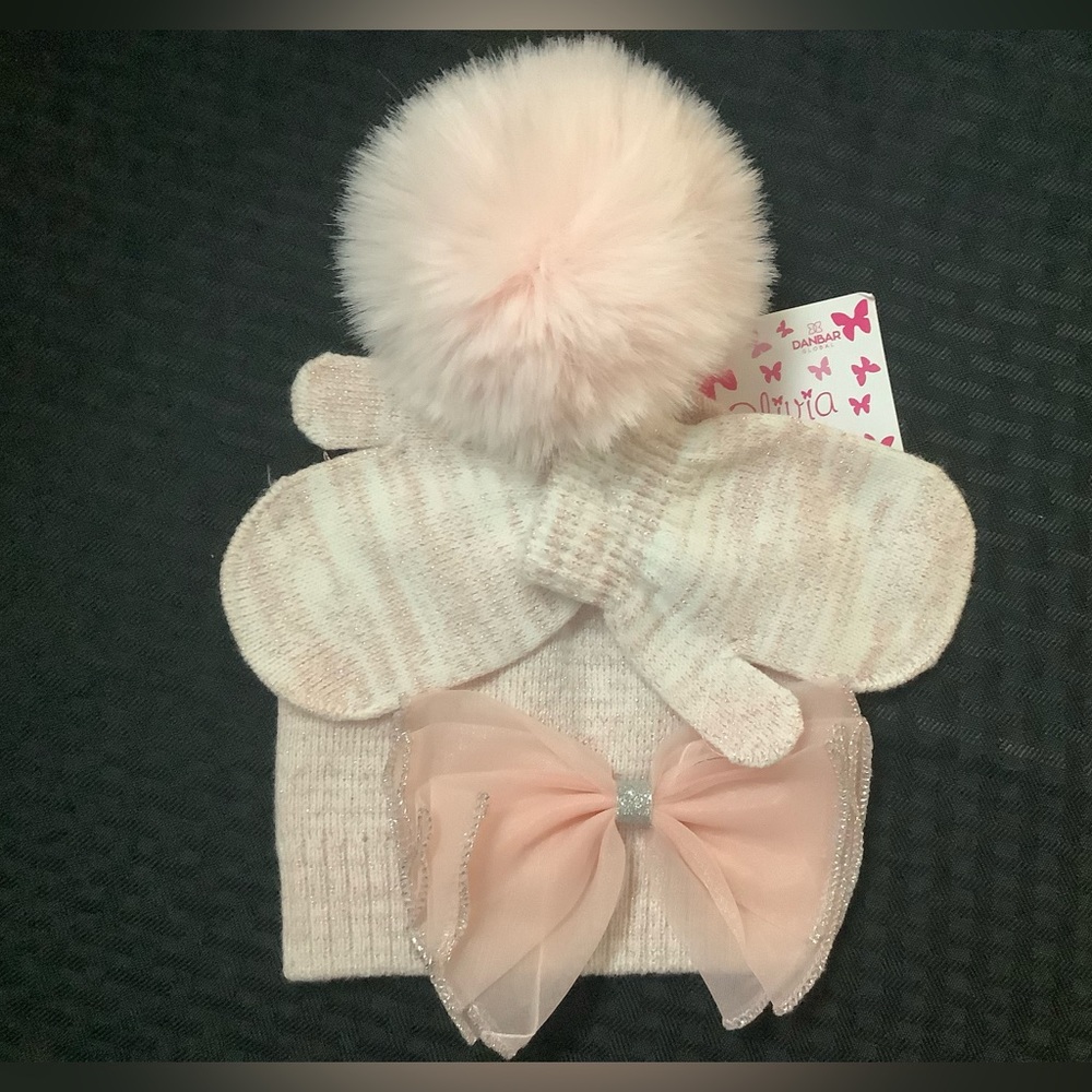 Ava Olivia hat and glove set